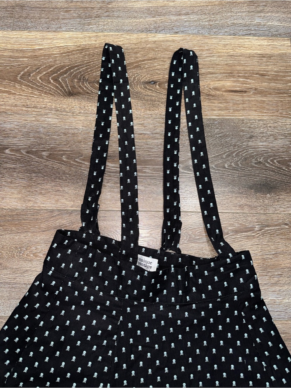 NWT🖤Unique Vintage 60s Black Crossbones Print Suspender Ruth Flare Skirt Large - Picture 5 of 15